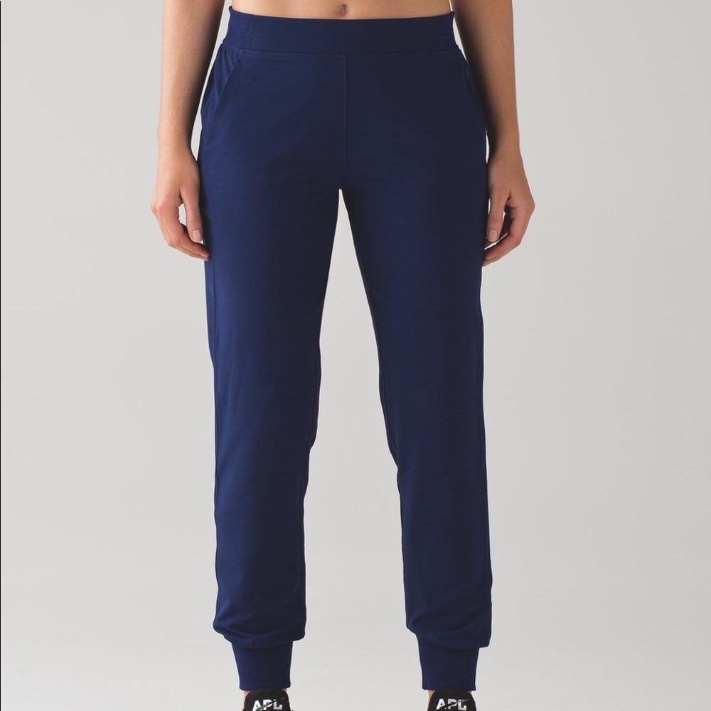 lululemon “get ready” jogger
